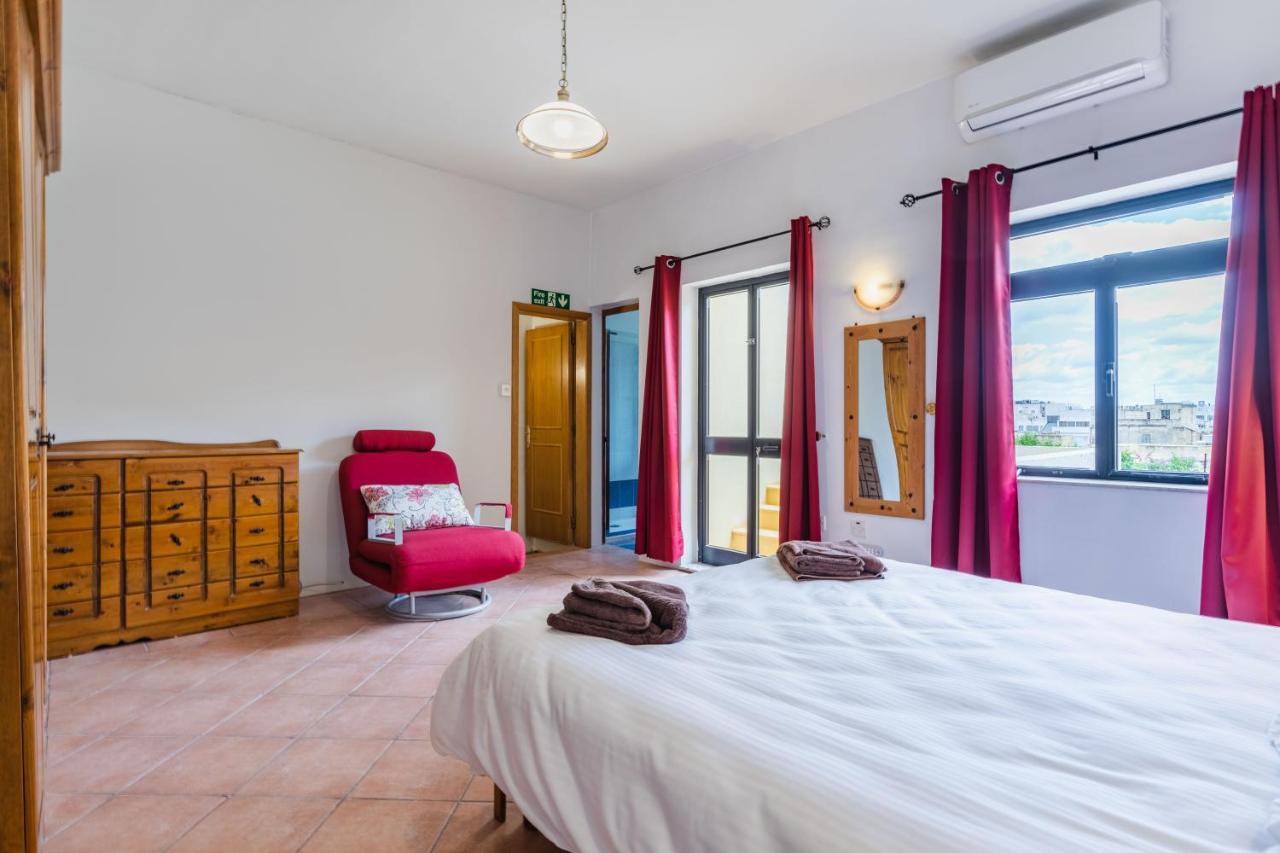 Charming Duplex Apartment In The Centre Of Sliema Eksteriør bilde